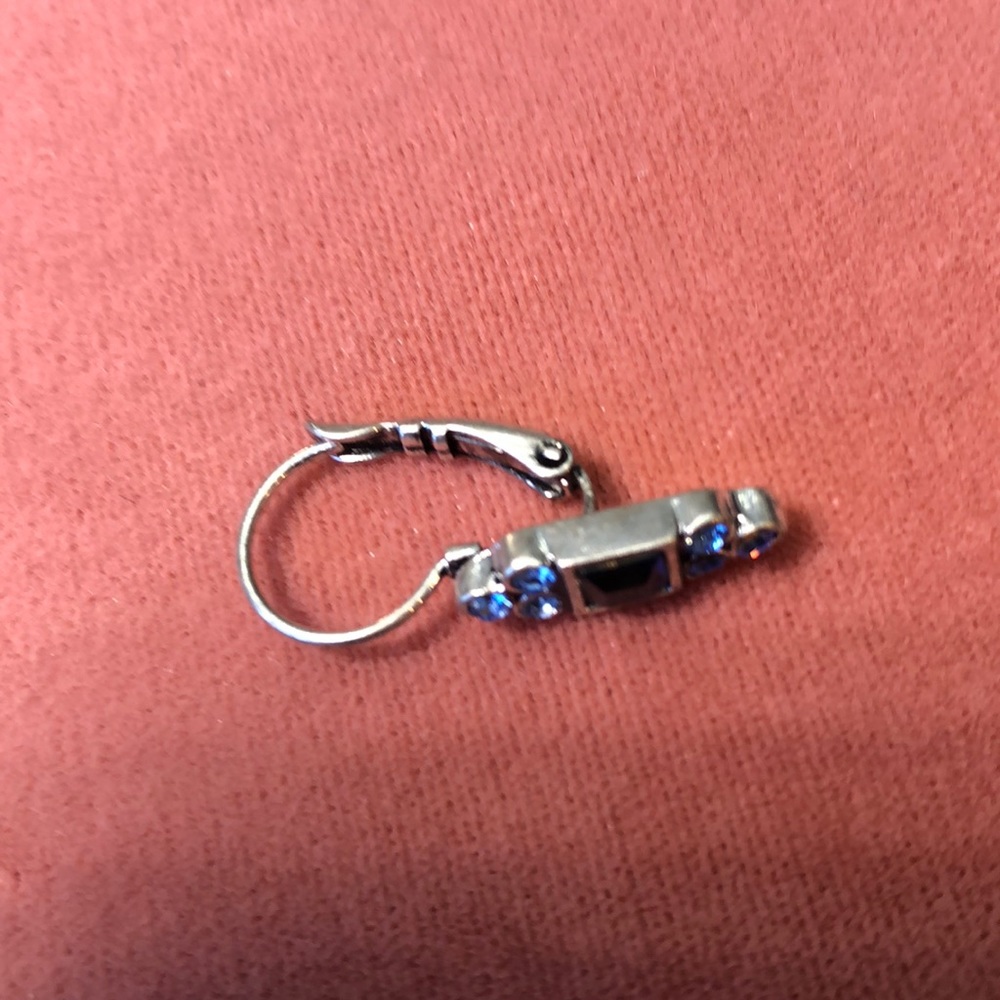 Lia sophia New Lever Back Pierced Blue Crystals - Picture 3 of 4